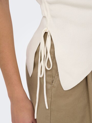 Top 'ONLMilo' di ONLY in bianco