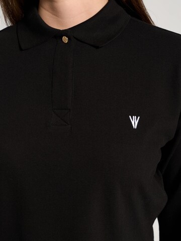 T-shirt 'Isabeau' NOWIHT en noir