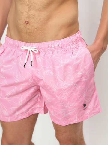 Șorturi de baie ' UMCaine ' de la U.S. POLO ASSN. pe roz
