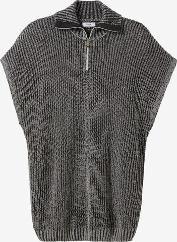 SHEEGO Sweater in Grey: front