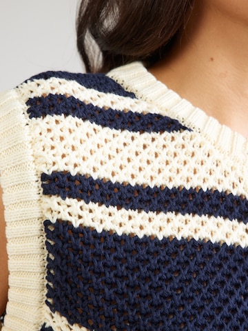MAX&Co. Knitted vest 'BETA' in Beige