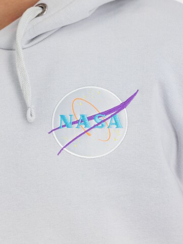 ALPHA INDUSTRIES Sweatshirt 'Dark Side' in Grau