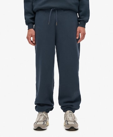 Effilé Pantalon Superdry en bleu : devant