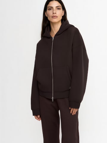 Rich & Royal Zip-Up Hoodie in Brown: front