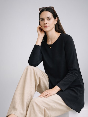 LEAFLETIC Tunic 'Leafletic Women’s Tunic' in Black
