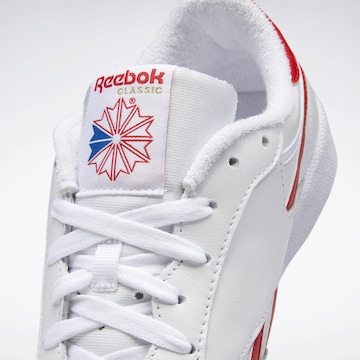 Baskets basses Reebok en blanc