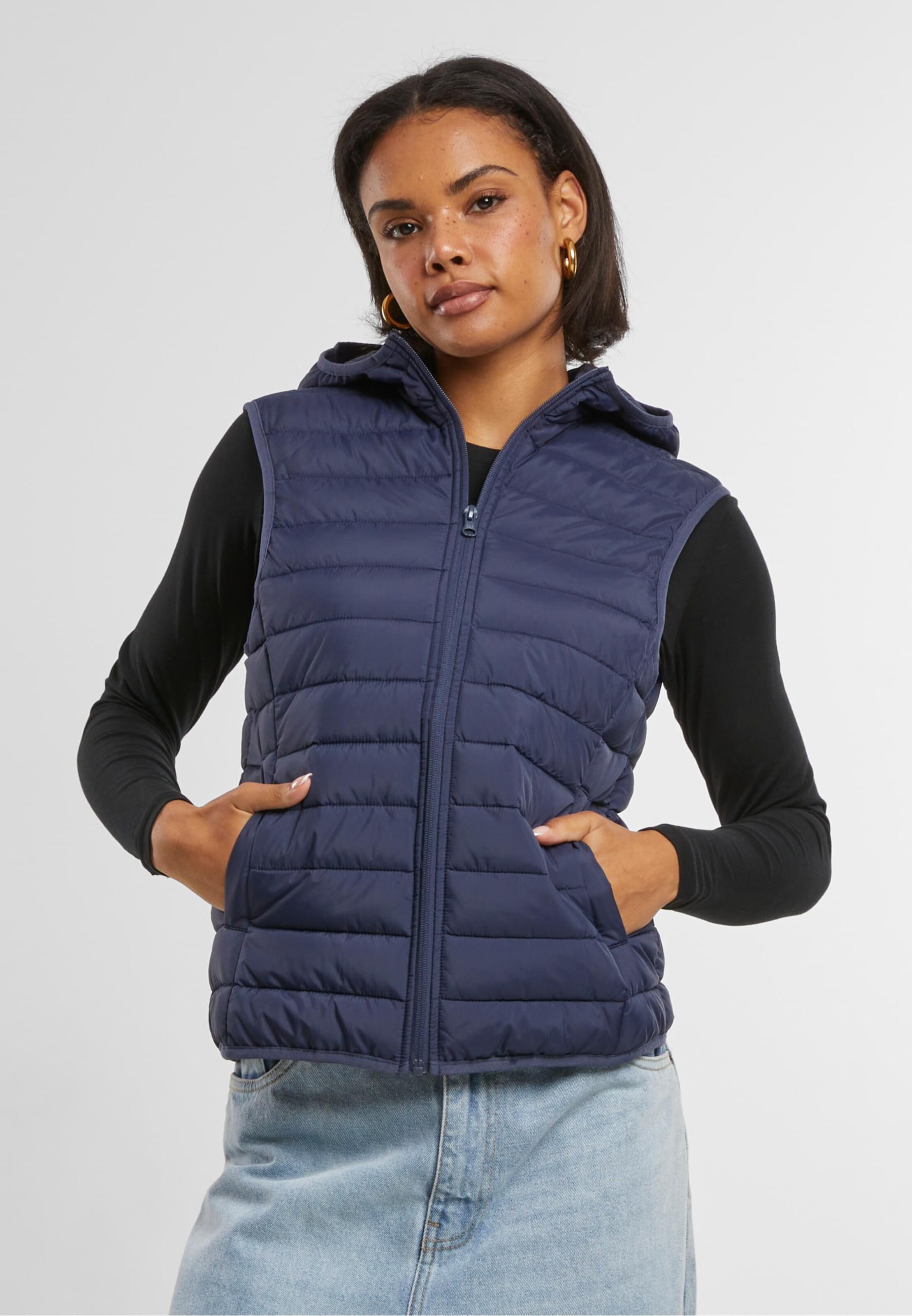 Urban Classics Vest in Blue: front