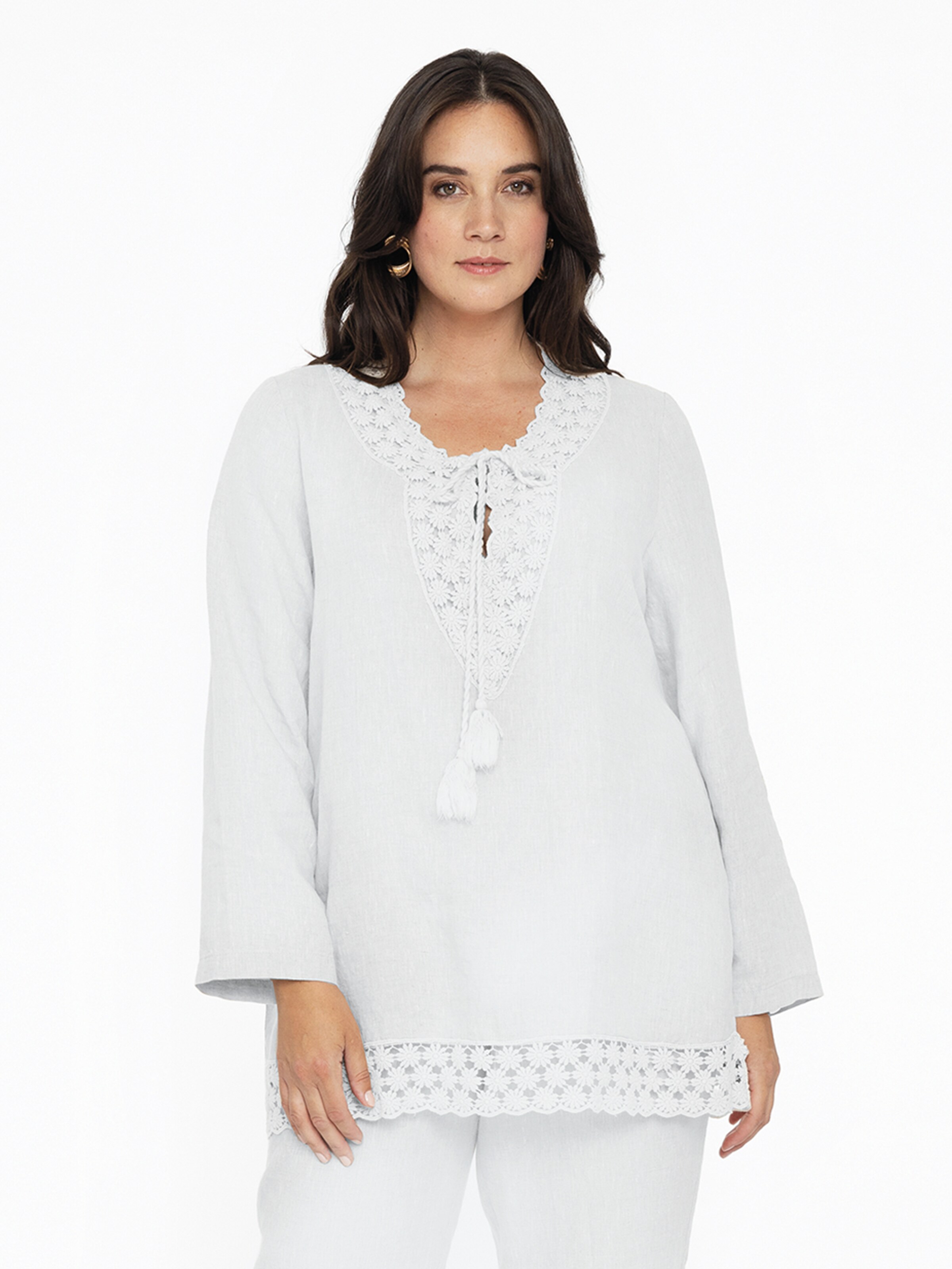 YOEK Blouse in White: front