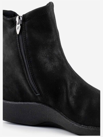 Arcopedico Ankle Boots in Black