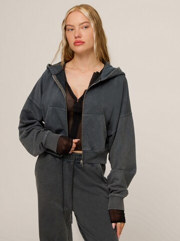 Veste de survêtement Cheyenne Ochsenknecht en gris