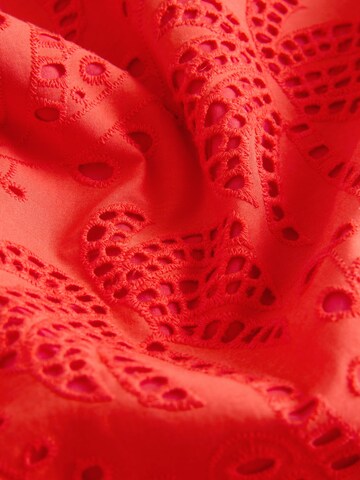 Next Top 'N. Premium' in Rot