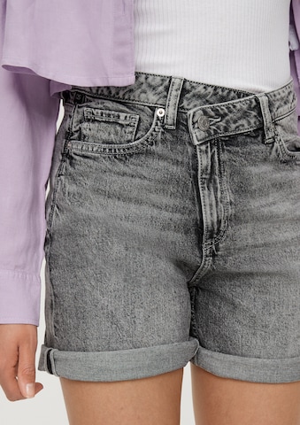 regular Jeans di QS in grigio