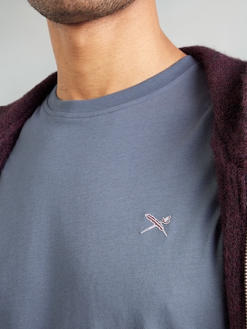 Iriedaily Paita 'Turn Up' värissä sininen