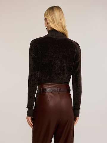 MOTIVI Trui in Bruin