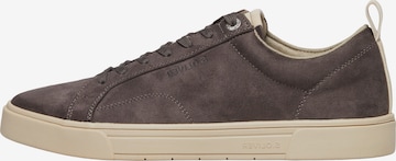 Baskets basses s.Oliver en marron : devant