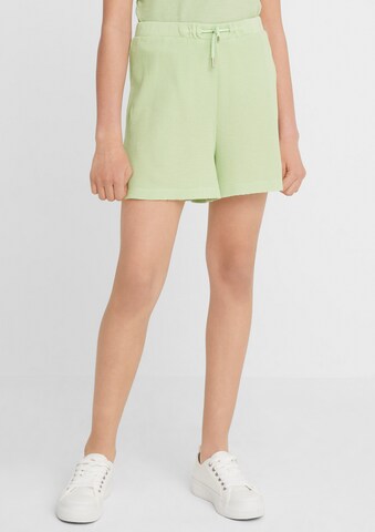 s.Oliver Regular Pants in Green: front