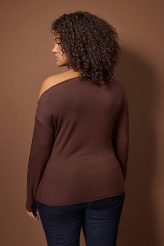 T-shirt Trendyol Curve en marron