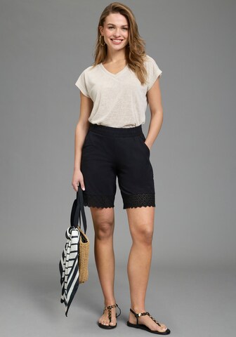 LAURA SCOTT Wrap in Black