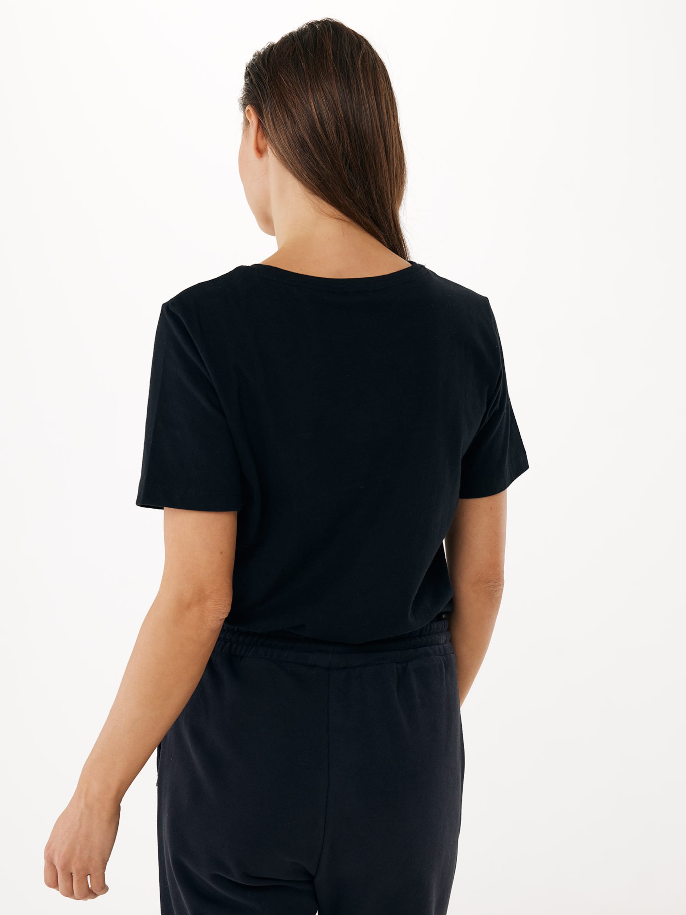 MEXX Tricou 'Clover' pe Negru | ABOUT YOU