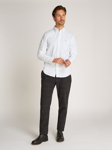 TOMMY HILFIGER Regular fit Srajca | bela barva