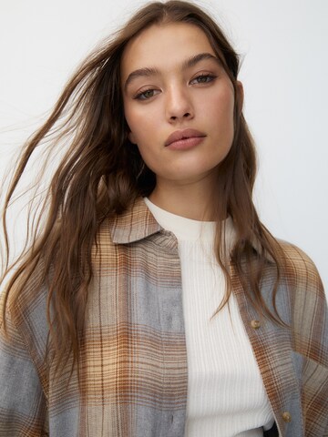 Pull&Bear Blouse in Grey
