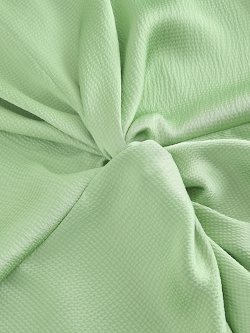 Next Βραδινό φόρεμα σε πράσινο