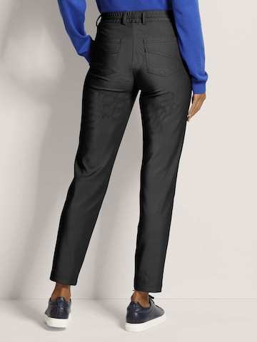 MADELEINE Slimfit Broek in Zwart