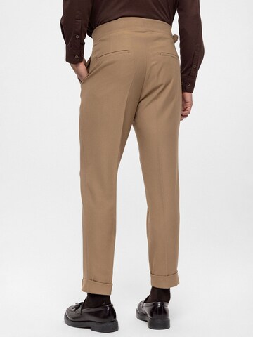 Regular Pantaloni de la Antioch pe bej