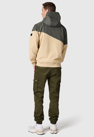 Geacă de primăvară-toamnă ' Winngs Youmodo' de la Ragwear pe verde