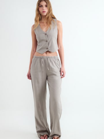 BALMOHK Pukuliivi värissä harmaa