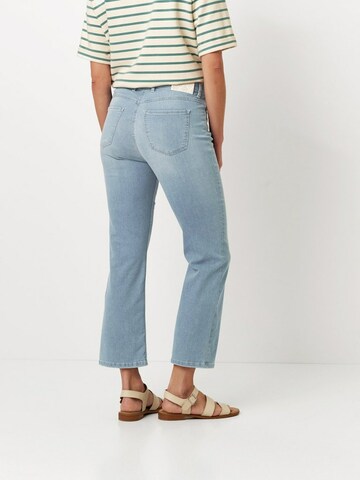 TONI Flared Jeans in Blauw