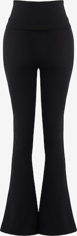 Flared Leggings di Trendyol in nero: frontale