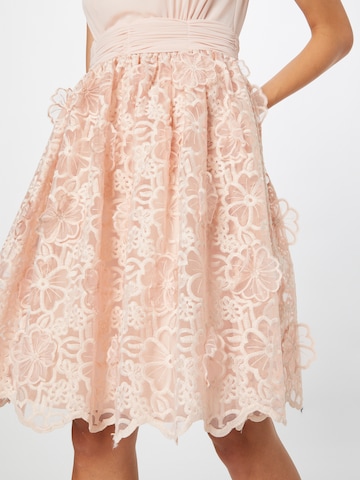 Robe de cocktail APART en rose