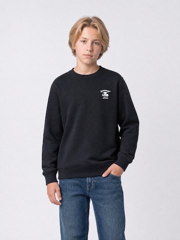 Petrol Industries Sweatshirt in Zwart: voorkant