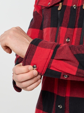 SWEDEMOUNT Regular fit Klederdracht overhemd 'Nordkap' in Rood