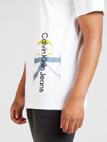 Calvin Klein Jeans T-shirt i vit