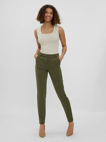 VERO MODA Tapered Pants in Green