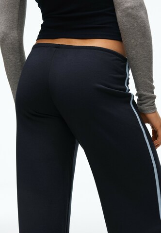 Loosefit Pantalon Bershka en bleu