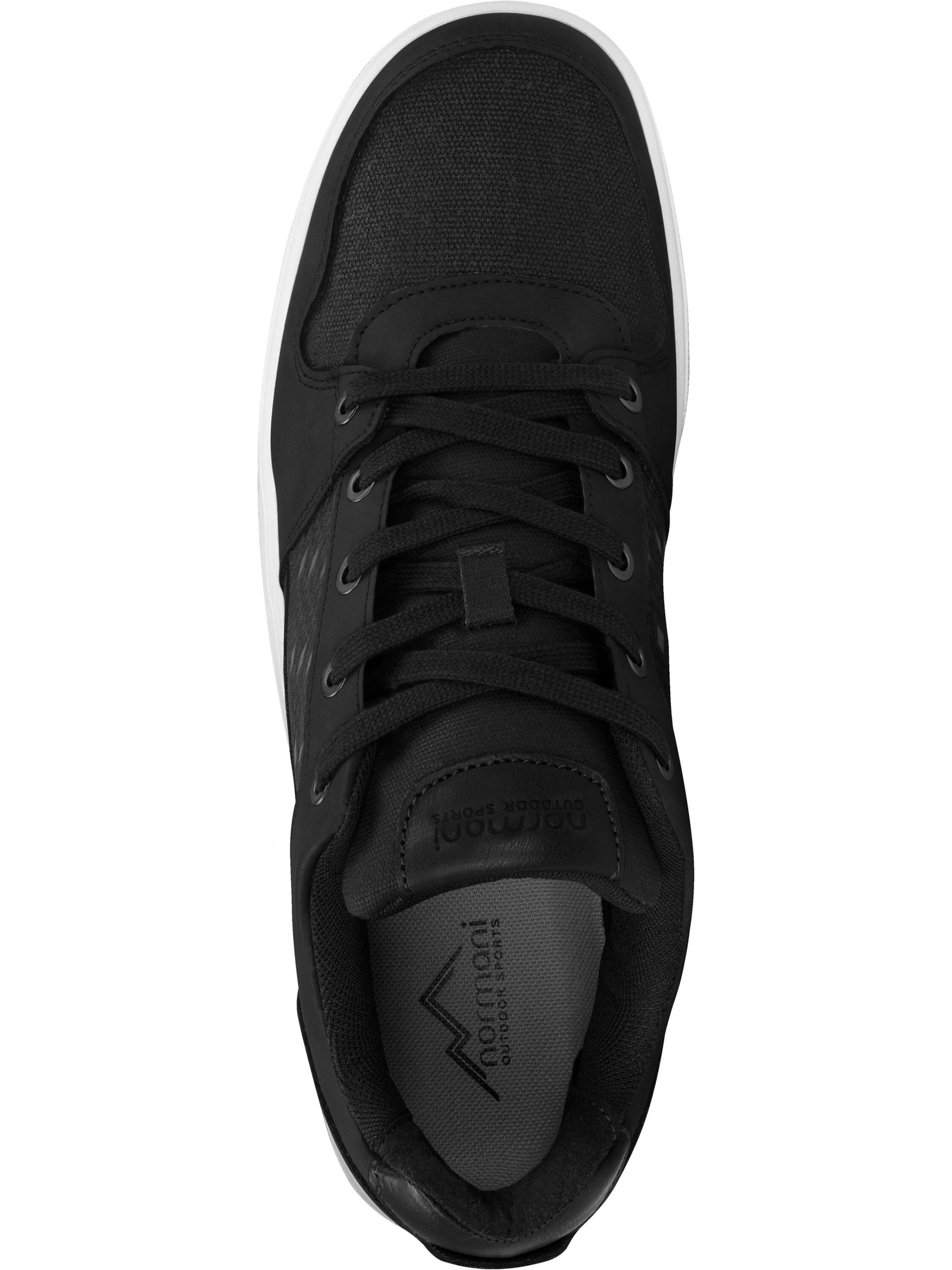 normani Sneakers laag 'Milwaukee' in Zwart