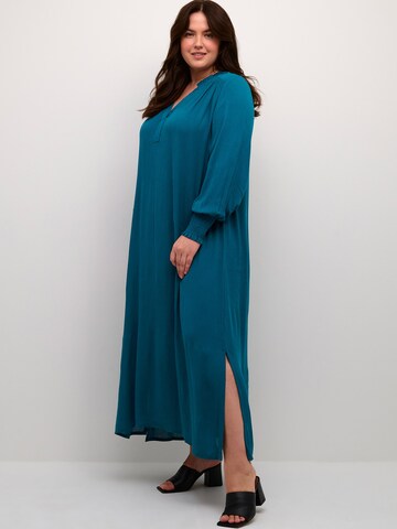 Robe 'Miriam' KAFFE CURVE en bleu : devant