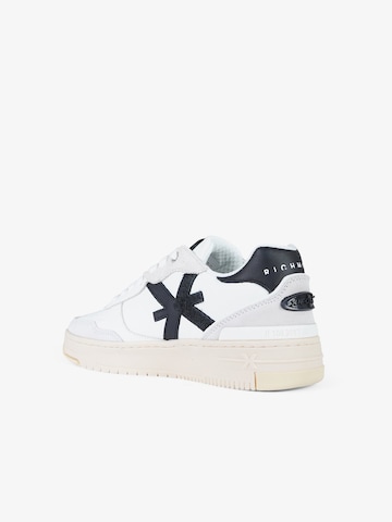 Sneaker bassa di John Richmond in bianco