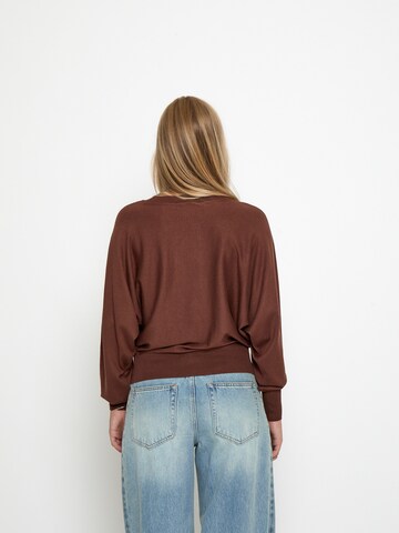 minus Sweater 'Dana' in Brown
