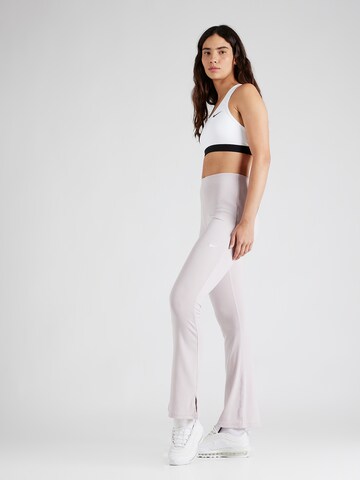 Nike Sportswear - Acampanado Pantalón en lila