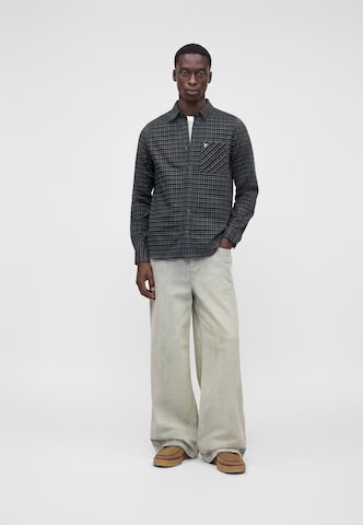 Coupe regular Chemise 'Tartan' Lyle & Scott en noir