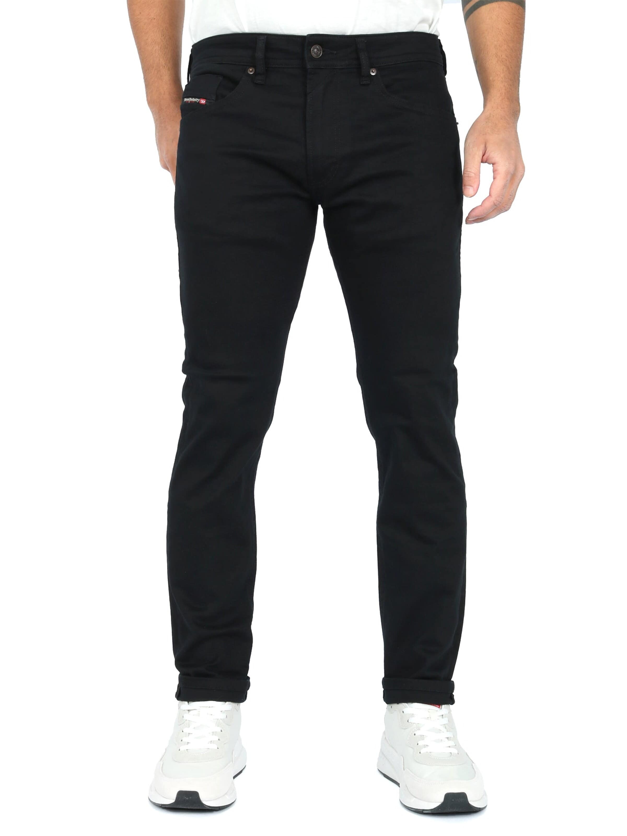 Coupe slim Jean 'THOMMER-R' DIESEL en noir : devant
