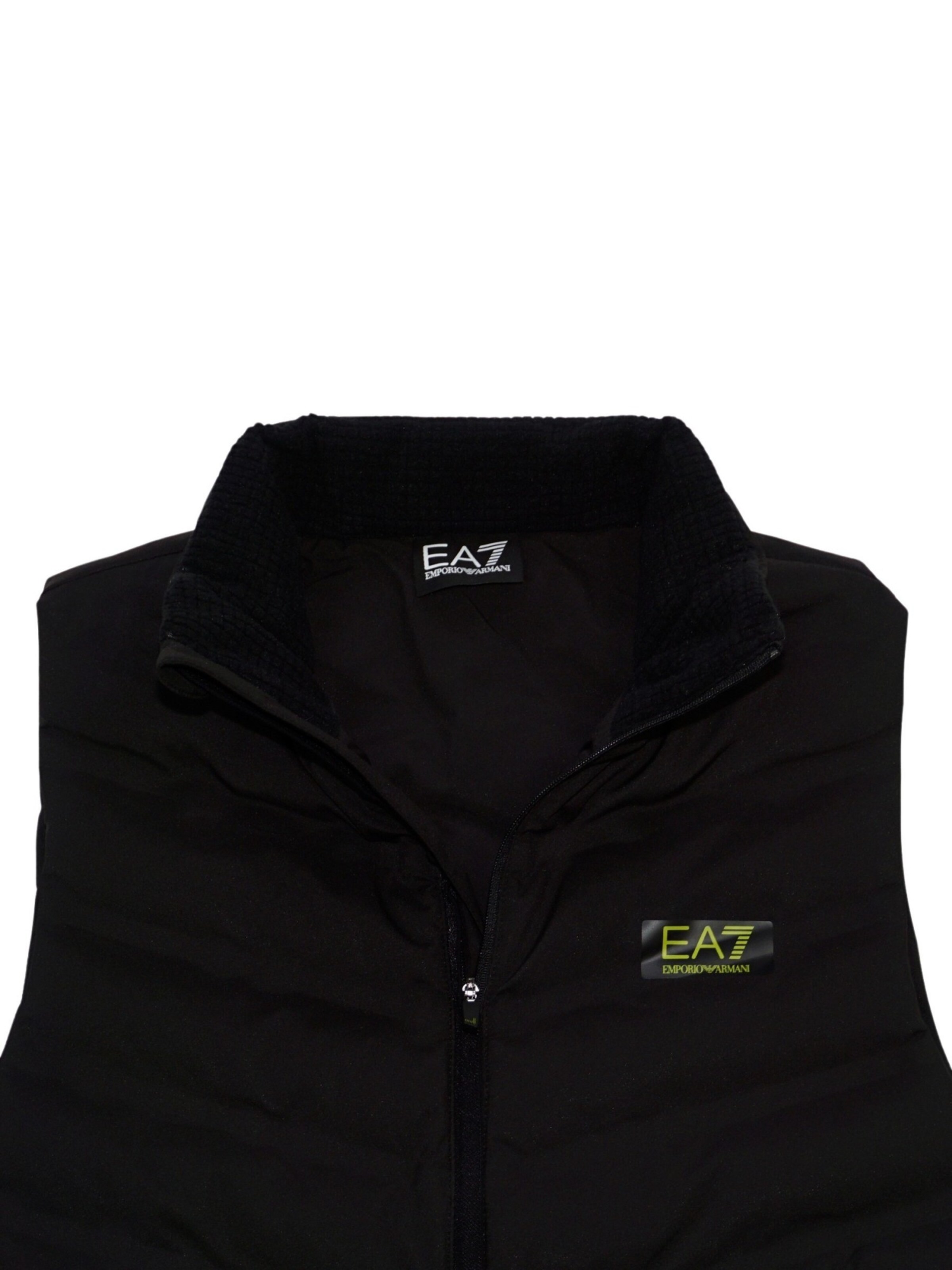 Gilet di EA7 Emporio Armani in nero