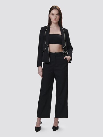 Flared Pantaloni di Influencer in nero