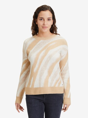 Betty & Co Sweater in Brown: front