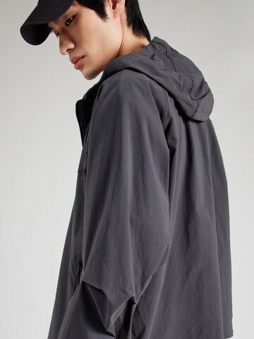 Veste mi-saison Nike Sportswear en gris