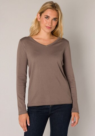 BASE LEVEL Sweater in Grey: front